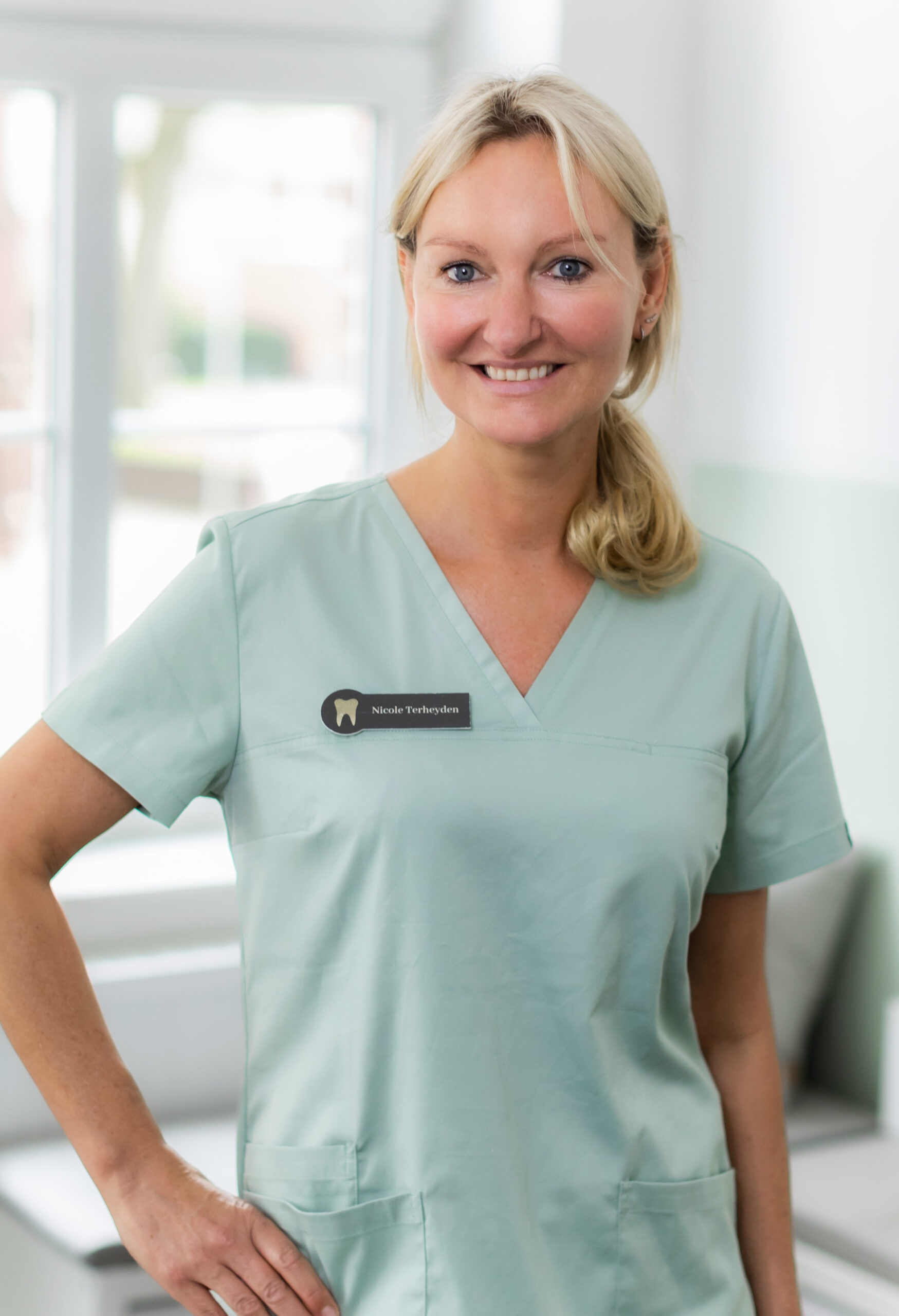 Nicole Terheyden Zahnmedizinische Prophylaxe Assistentin